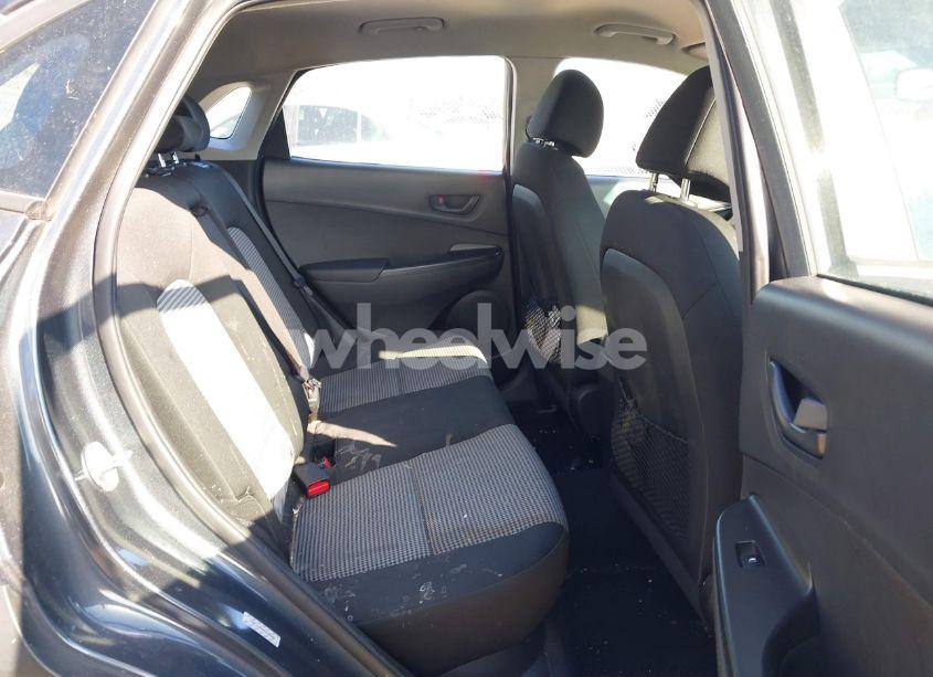 Photo 8 of 2021 Hyundai Kona SE (VIN KM8K12AA4MU645060)