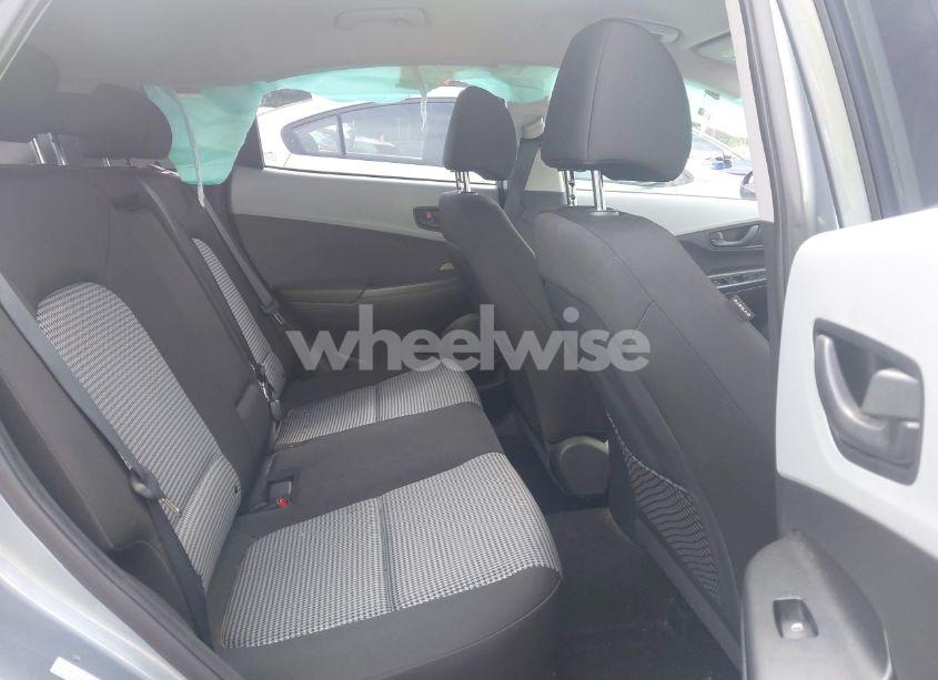 Photo 8 of 2019 Hyundai Kona SE (VIN KM8K12AAXKU298329)