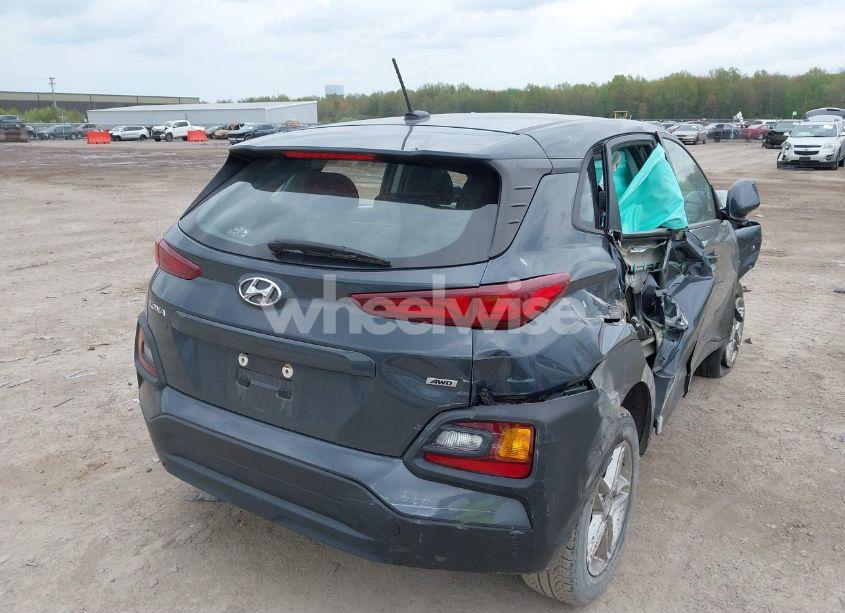 Photo 4 of 2019 Hyundai Kona SE (VIN KM8K1CAA2KU296922)