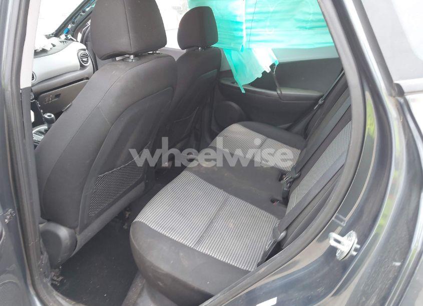 Photo 8 of 2019 Hyundai Kona SE (VIN KM8K1CAA2KU296922)