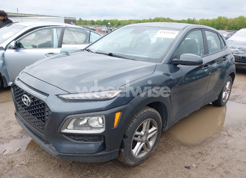 Photo 2 of 2019 Hyundai Kona SE (VIN KM8K1CAA3KU290126)