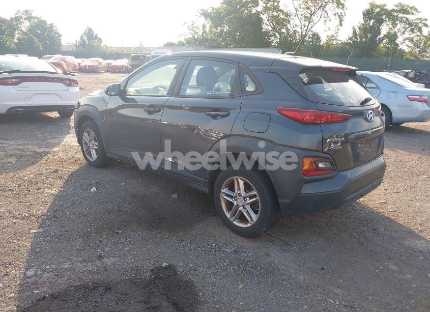 Photo 3 of 2019 Hyundai Kona SE (VIN KM8K1CAA3KU298923)