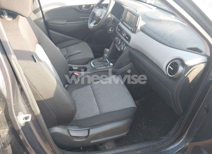 Photo 5 of 2019 Hyundai Kona SE (VIN KM8K1CAA3KU298923)