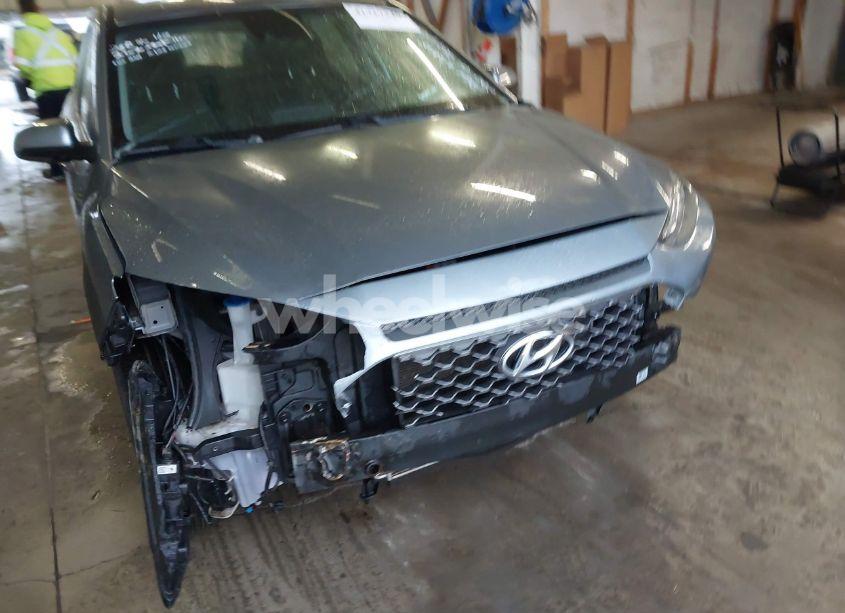 Photo 6 of 2021 Hyundai Kona SE (VIN KM8K1CAA4MU645470)