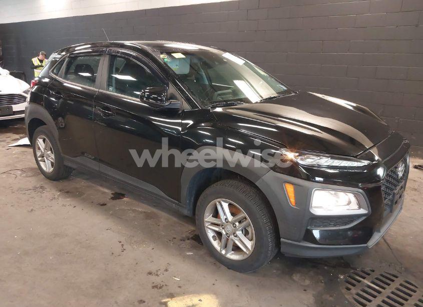 2021 Hyundai Kona SE (VIN KM8K1CAA5MU647521) main photo