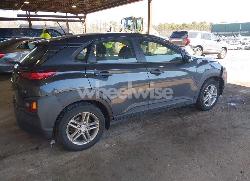 Photo 4 of 2018 Hyundai Kona SE (VIN KM8K1CAA7JU148991)