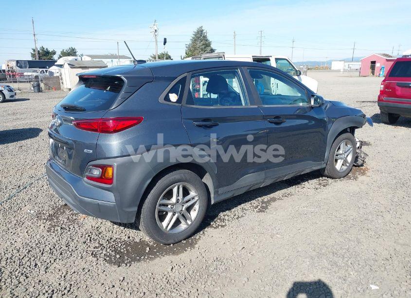 Photo 4 of 2019 Hyundai Kona SE (VIN KM8K1CAA8KU288114)