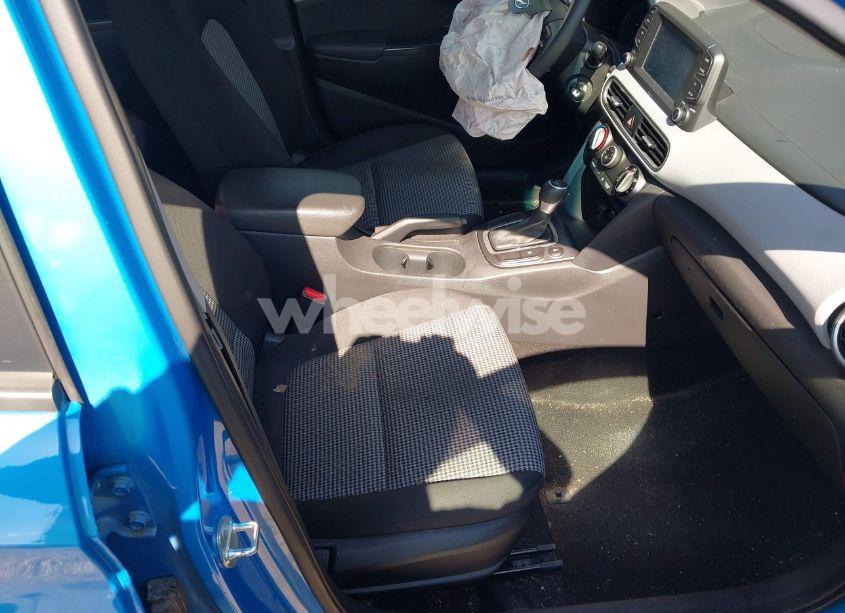 Photo 5 of 2019 Hyundai Kona SE (VIN KM8K1CAA8KU355021)