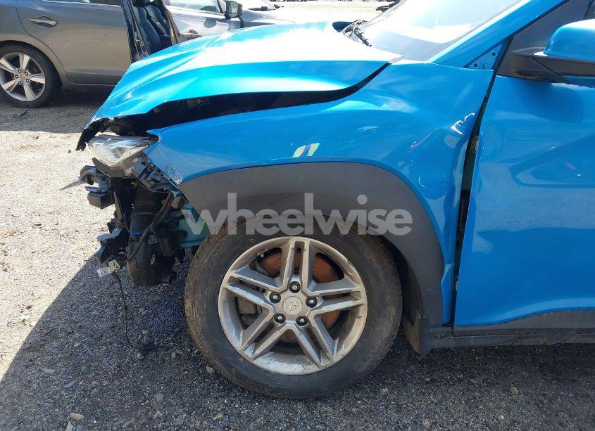 Photo 6 of 2019 Hyundai Kona SE (VIN KM8K1CAA8KU355021)