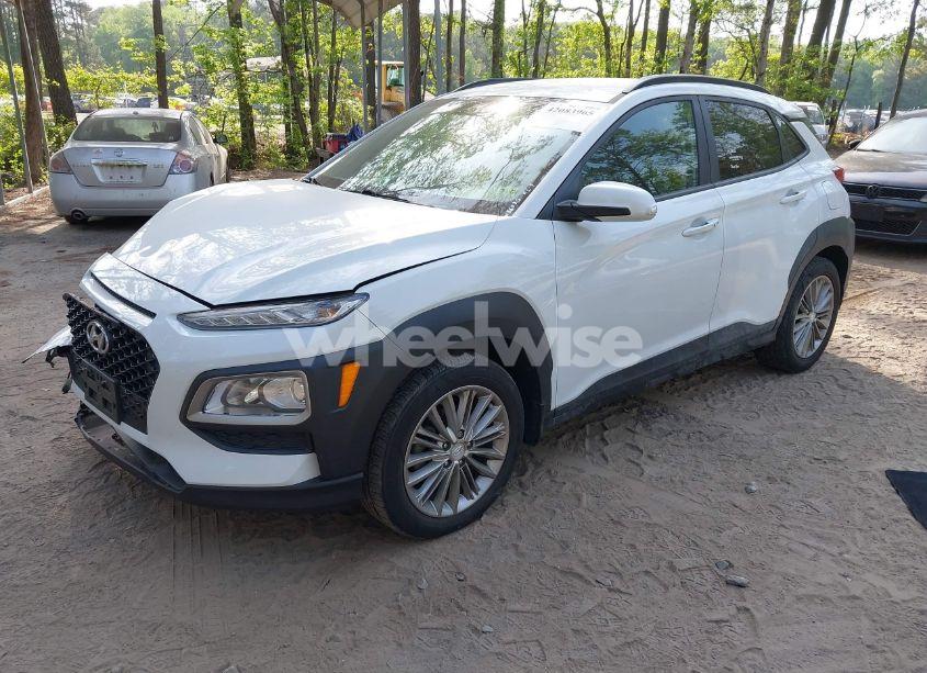 Photo 2 of 2018 Hyundai Kona SEL (VIN KM8K22AA0JU162528)