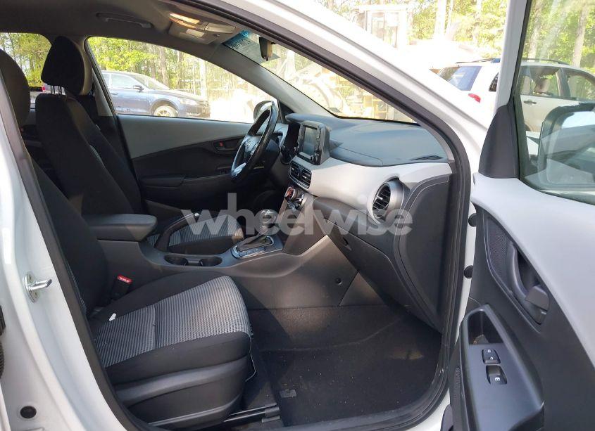 Photo 5 of 2018 Hyundai Kona SEL (VIN KM8K22AA0JU162528)