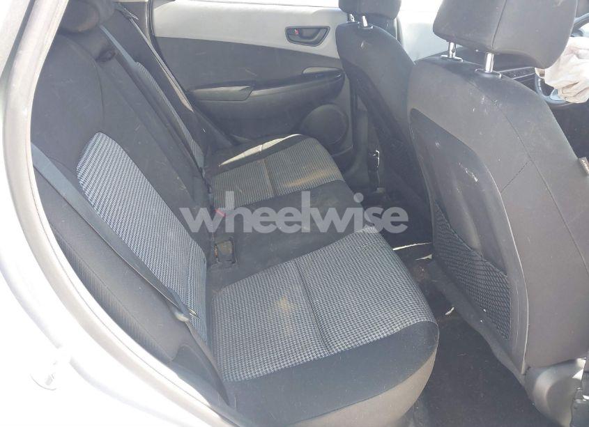 Photo 8 of 2019 Hyundai Kona SEL (VIN KM8K22AA1KU195930)