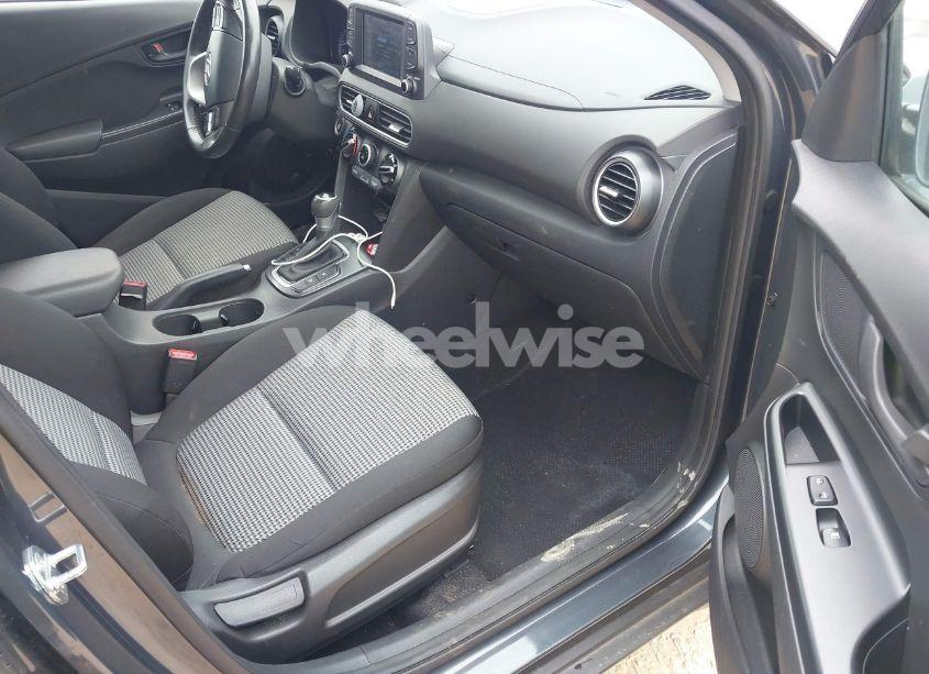 Photo 5 of 2019 Hyundai Kona SEL (VIN KM8K22AAXKU224907)