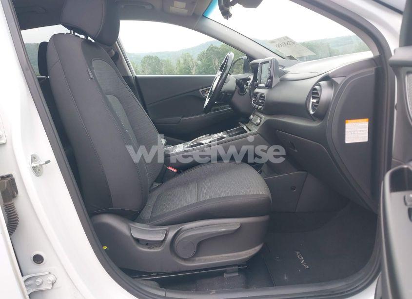 Photo 5 of 2019 Hyundai Kona EV SEL (VIN KM8K23AG0KU036939)