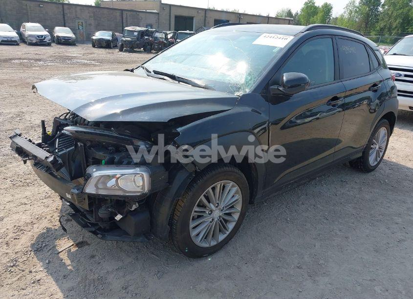 Photo 2 of 2018 Hyundai Kona SEL (VIN KM8K2CAA2JU083173)