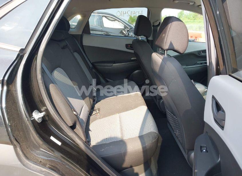 Photo 8 of 2018 Hyundai Kona SEL (VIN KM8K2CAA2JU083173)