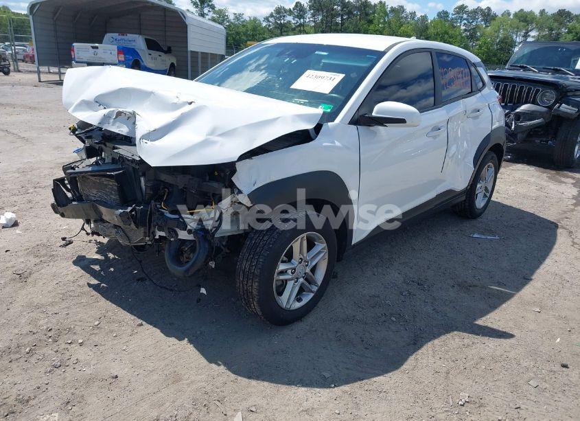 Photo 2 of 2022 Hyundai Kona SE (VIN KM8K2CAB1NU825562)