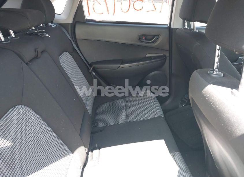 Photo 8 of 2022 Hyundai Kona SE (VIN KM8K2CAB1NU825562)