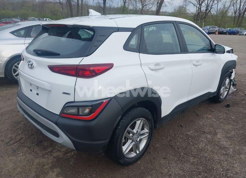 Photo 4 of 2022 Hyundai Kona SE (VIN KM8K2CAB2NU794404)