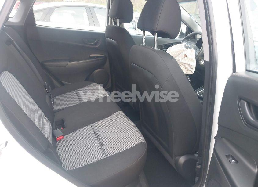 Photo 8 of 2022 Hyundai Kona SE (VIN KM8K2CAB2NU794404)