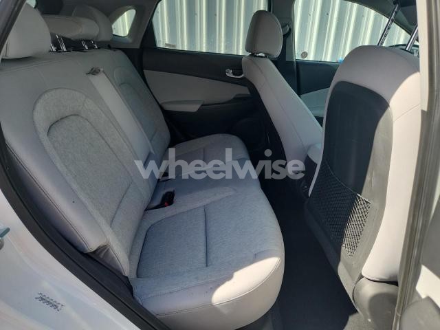 Photo 5 of 2023 HYUNDAI KONA SEL (VIN KM8K33AG3PU188962)
