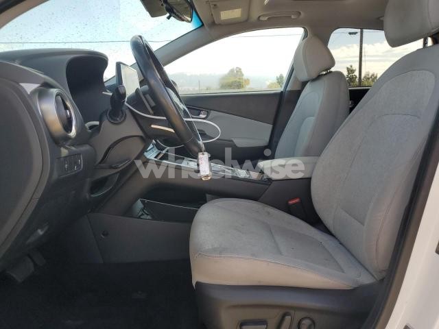 Photo 7 of 2023 HYUNDAI KONA SEL (VIN KM8K33AG8PU183708)