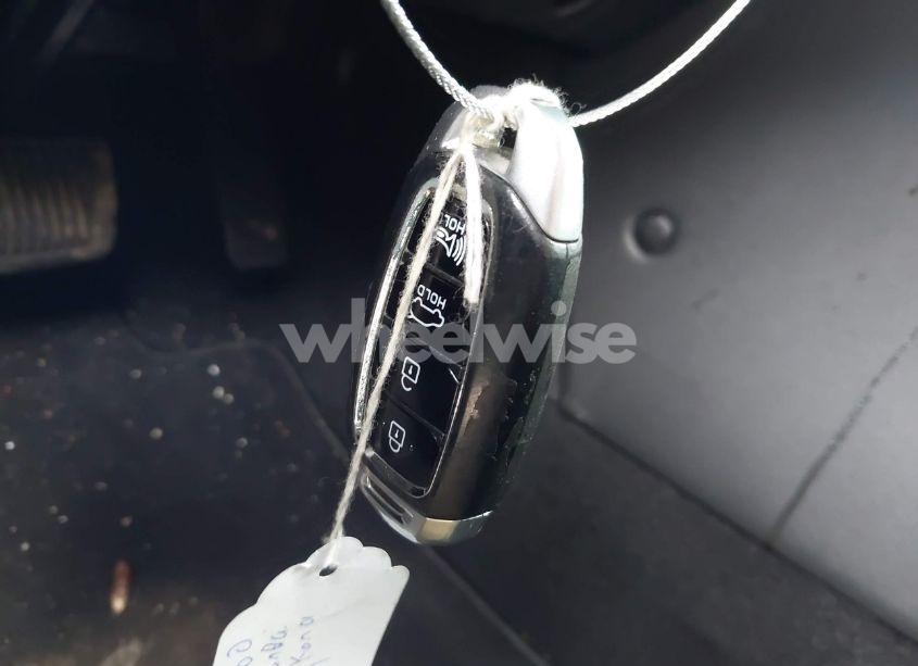 Photo 11 of 2018 Hyundai Kona LIMITED (VIN KM8K3CA58JU112854)