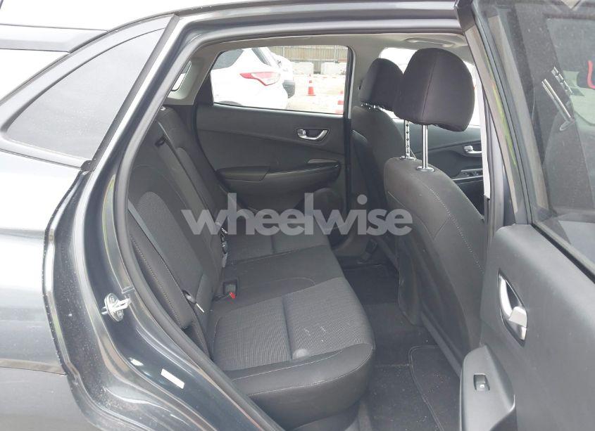 Photo 8 of 2022 Hyundai Kona SEL (VIN KM8K3CAB2NU830878)