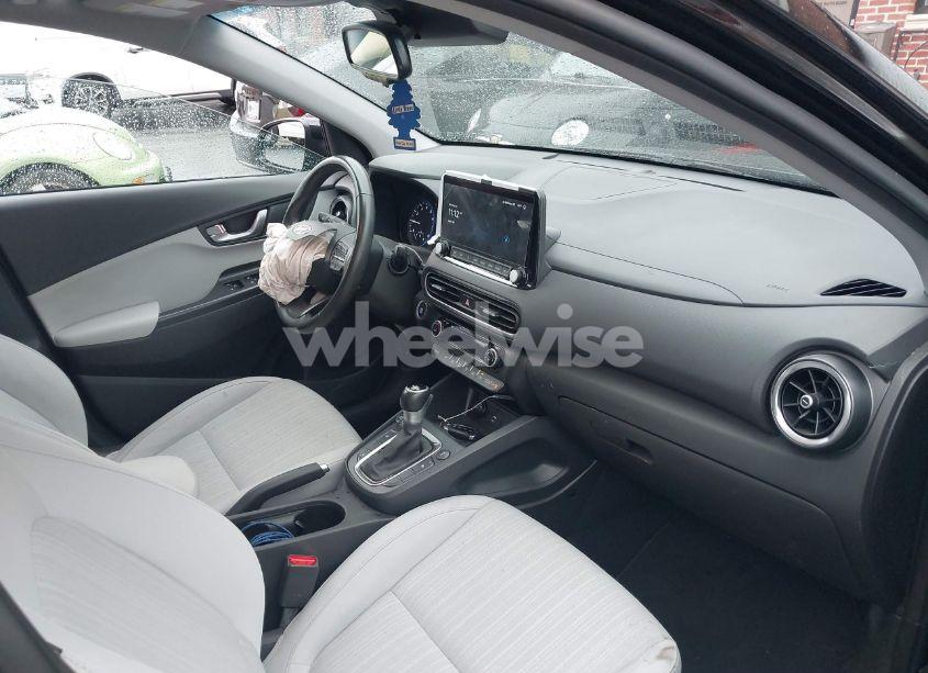 Photo 5 of 2023 Hyundai Kona SEL (VIN KM8K3CAB2PU949615)