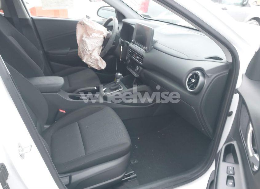 Photo 5 of 2022 Hyundai Kona SEL (VIN KM8K3CAB3NU786387)