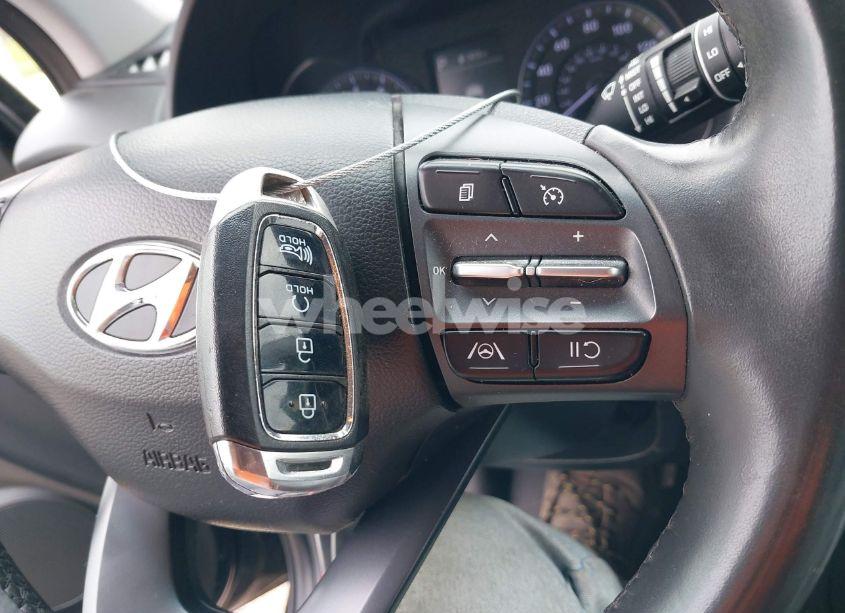 Photo 11 of 2022 Hyundai Kona SEL (VIN KM8K3CABXNU894036)