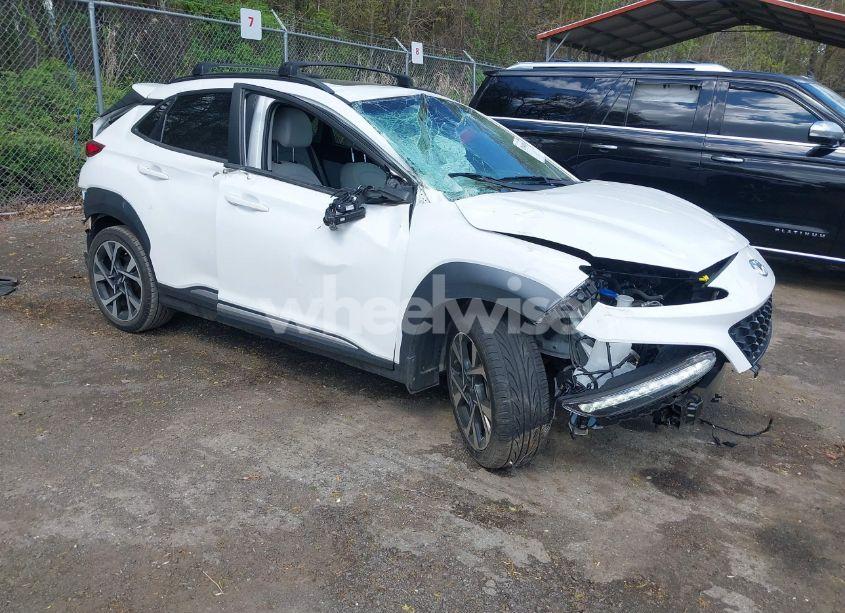 2022 Hyundai Kona LIMITED (VIN KM8K53A34NU804978) main photo