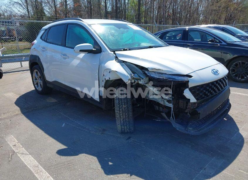 2022 Hyundai Kona SEL (VIN KM8K62AB5NU757636) main photo