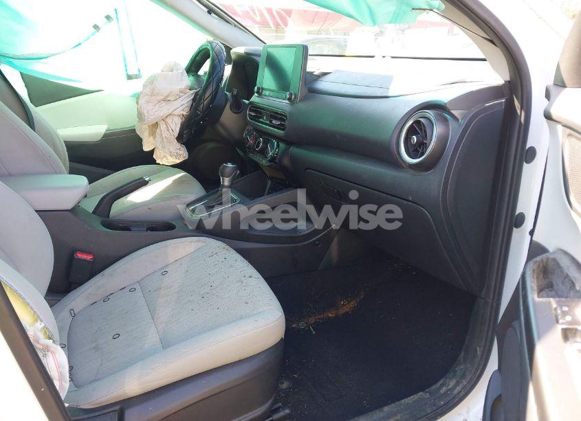 Photo 5 of 2022 Hyundai Kona SEL (VIN KM8K62AB5NU757636)