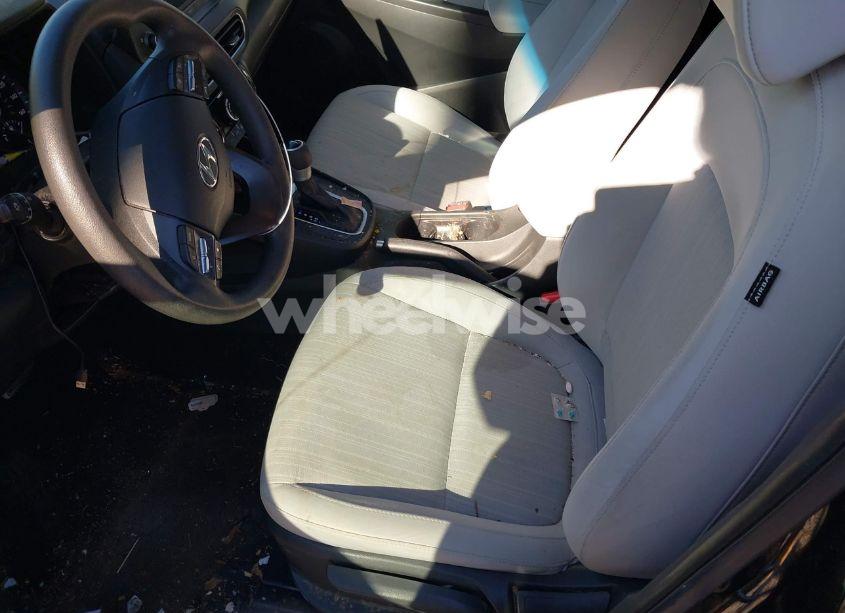 Photo 5 of 2022 Hyundai Kona SEL (VIN KM8K62AB5NU812389)