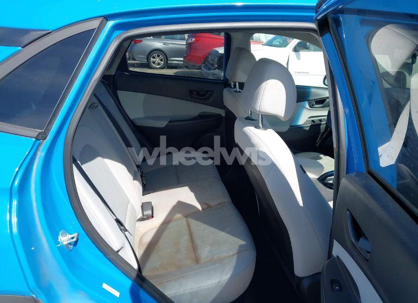 Photo 8 of 2022 Hyundai Kona SEL (VIN KM8K62AB8NU899561)