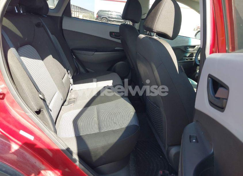 Photo 8 of 2019 Hyundai Kona SEL (VIN KM8K6CAA1KU334139)