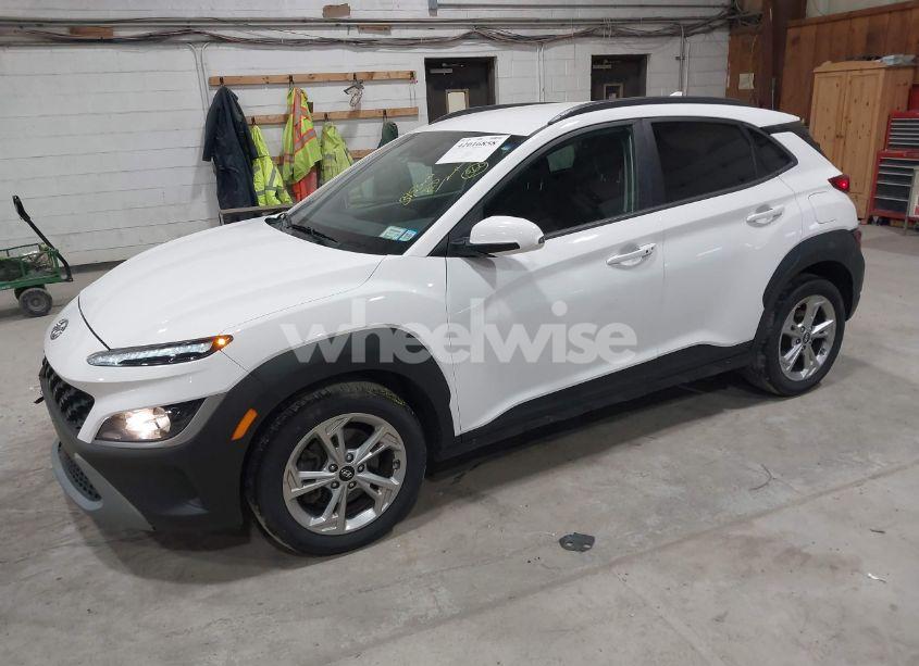 Photo 2 of 2022 Hyundai Kona SEL (VIN KM8K6CAB0NU761826)