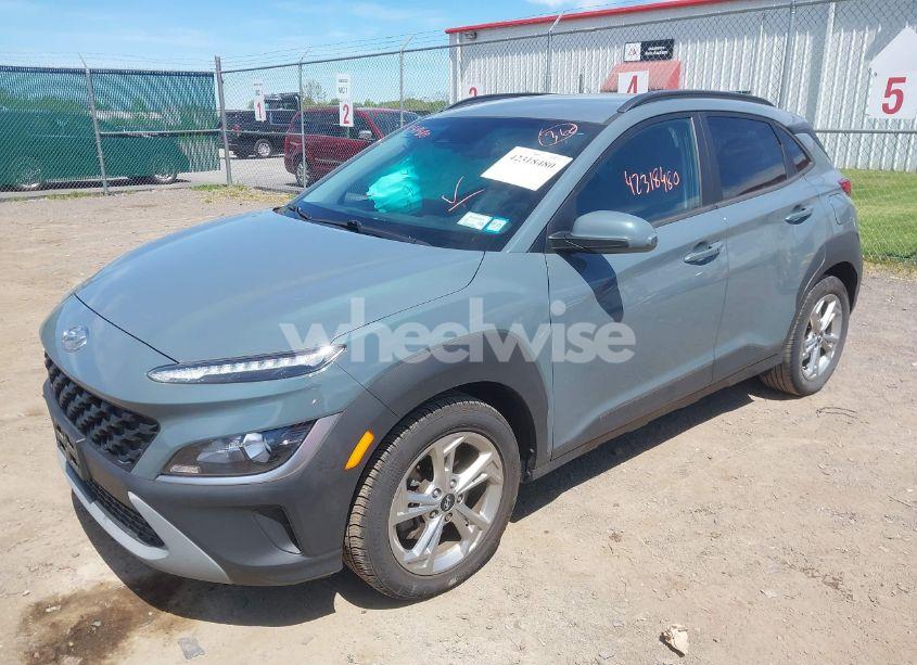 Photo 2 of 2022 Hyundai Kona SEL (VIN KM8K6CAB0NU769652)