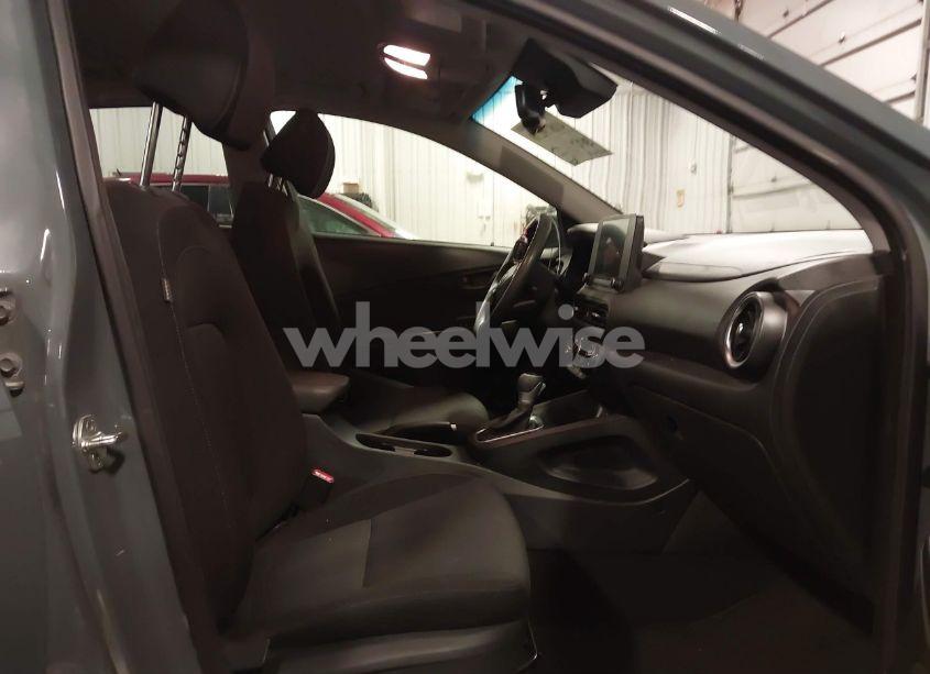 Photo 5 of 2022 Hyundai Kona SEL (VIN KM8K6CAB3NU890448)