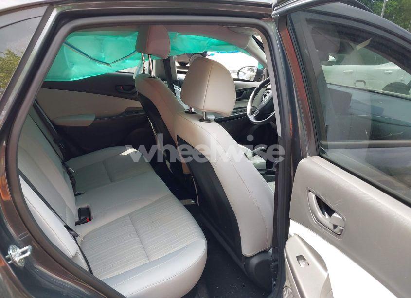 Photo 8 of 2022 Hyundai Kona SEL (VIN KM8K6CAB7NU825795)