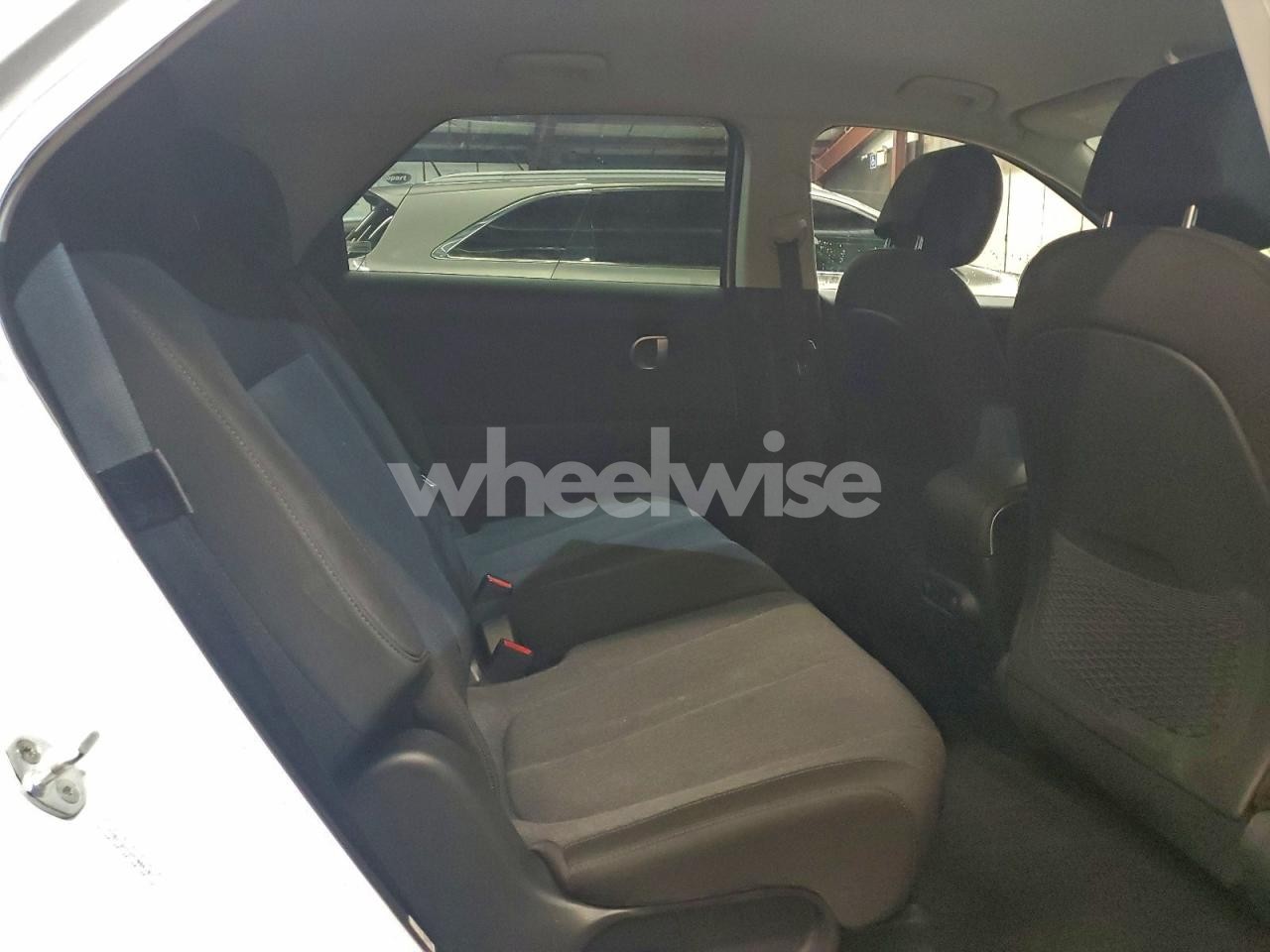 Photo 11 of 2022 HYUNDAI IONIQ 5 SE (VIN KM8KMDAF2NU086107)