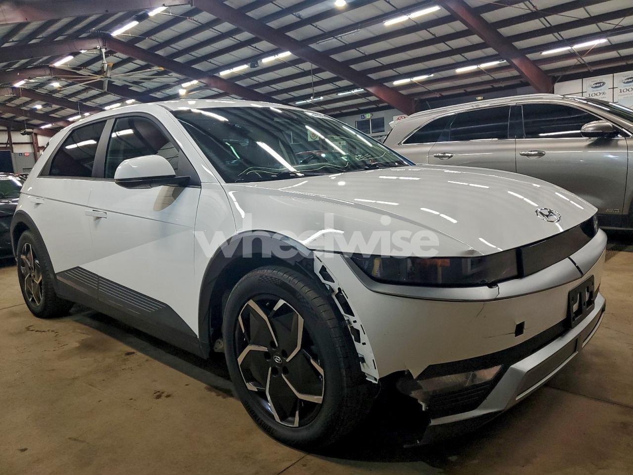 Photo 4 of 2022 HYUNDAI IONIQ 5 SE (VIN KM8KMDAF2NU086107)