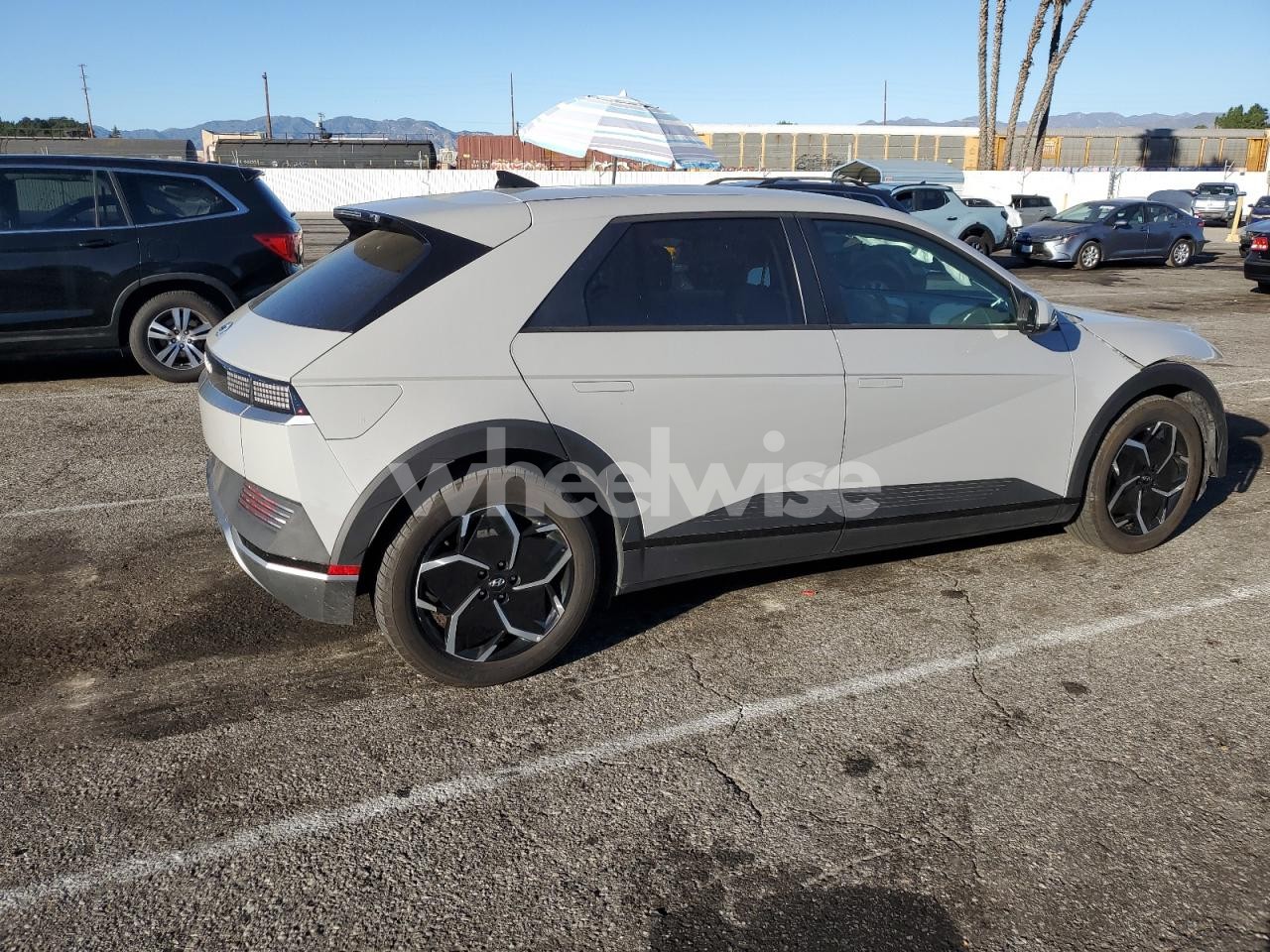 Photo 3 of 2024 HYUNDAI IONIQ 5 SEL (VIN KM8KN4DEXRU291129)