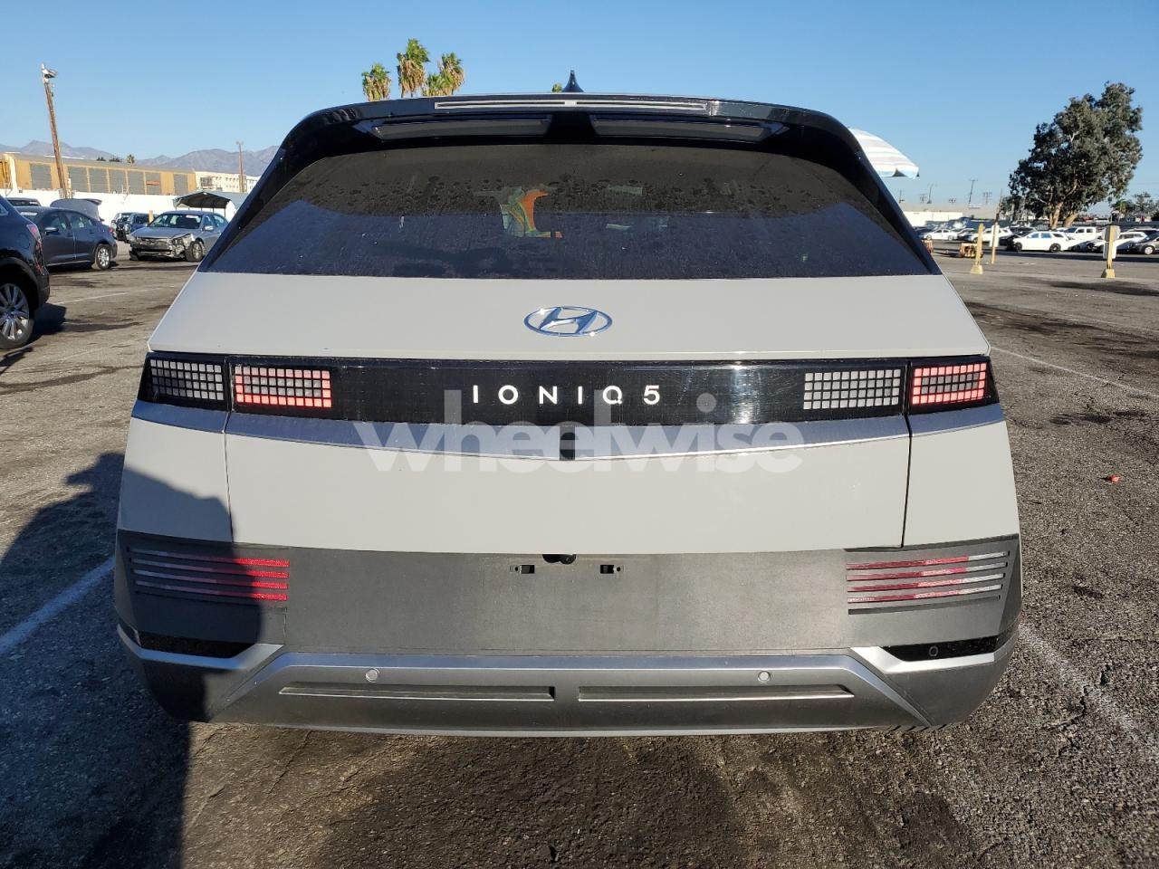 Photo 6 of 2024 HYUNDAI IONIQ 5 SEL (VIN KM8KN4DEXRU291129)