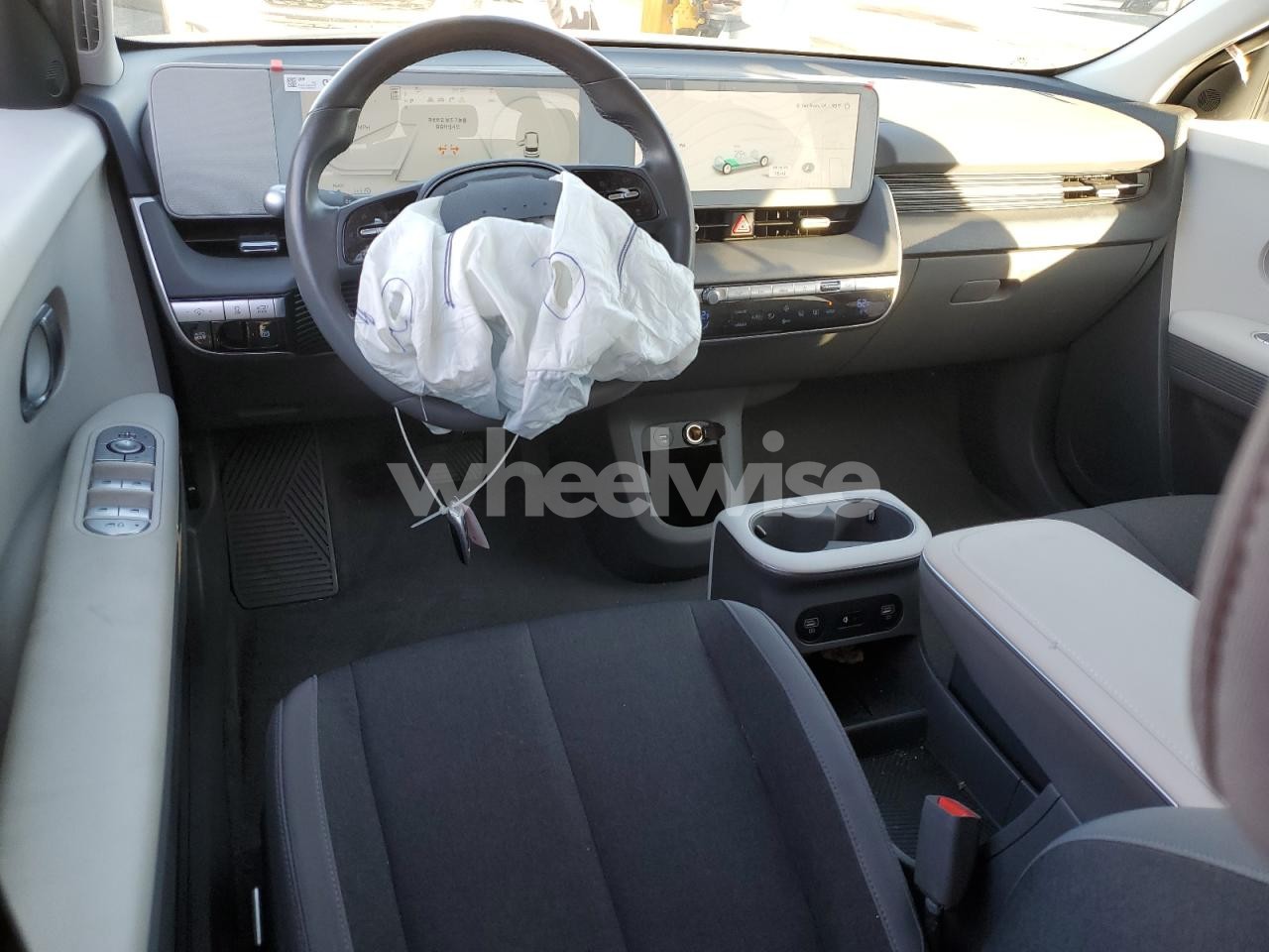 Photo 8 of 2024 HYUNDAI IONIQ 5 SEL (VIN KM8KN4DEXRU291129)