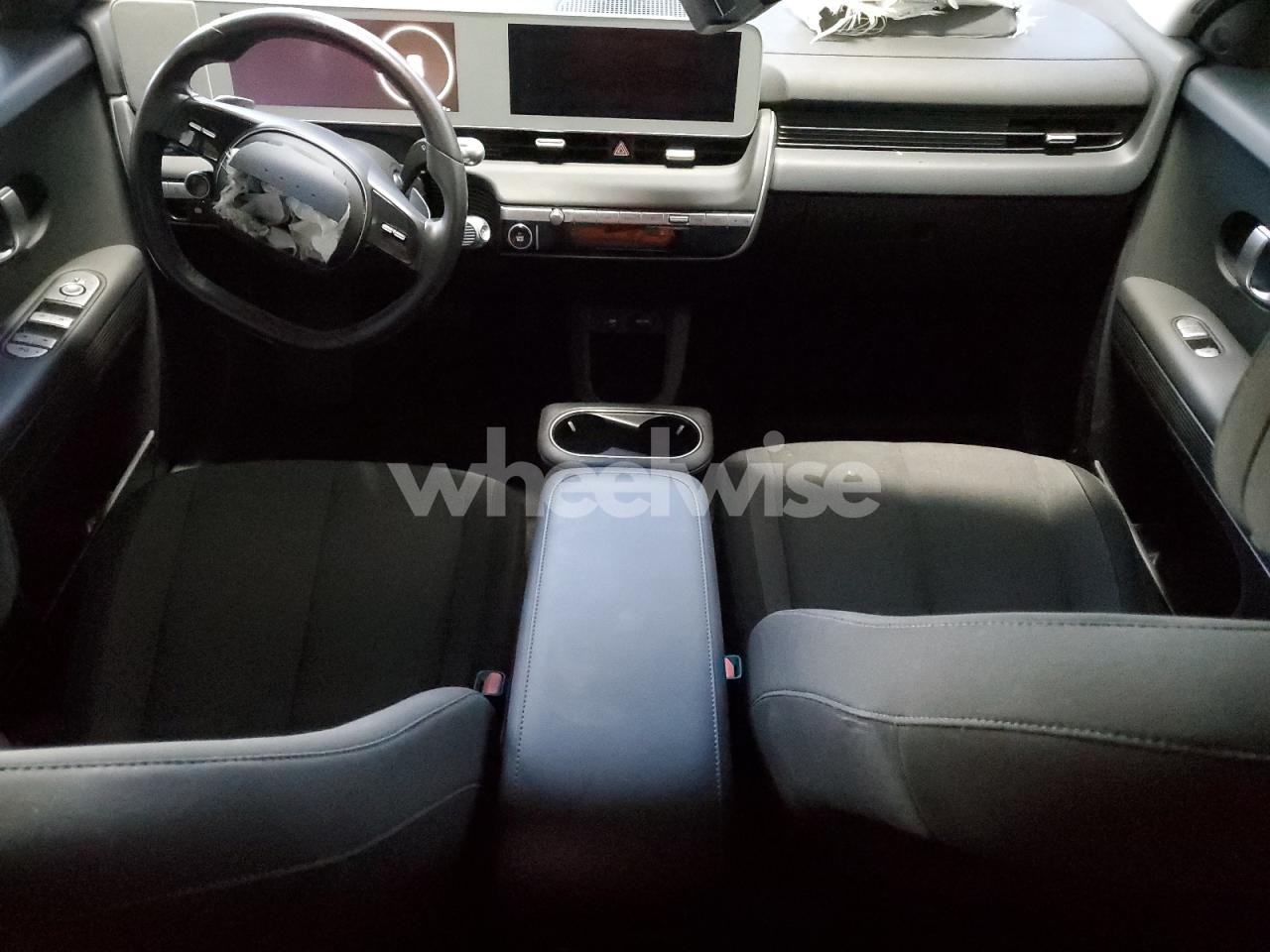 Photo 8 of 2024 HYUNDAI IONIQ 5 SEL (VIN KM8KNDDF4RU240332)