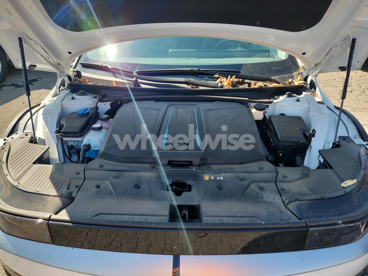 Photo 11 of 2024 HYUNDAI IONIQ 5 SEL (VIN KM8KNDDF7RU263829)