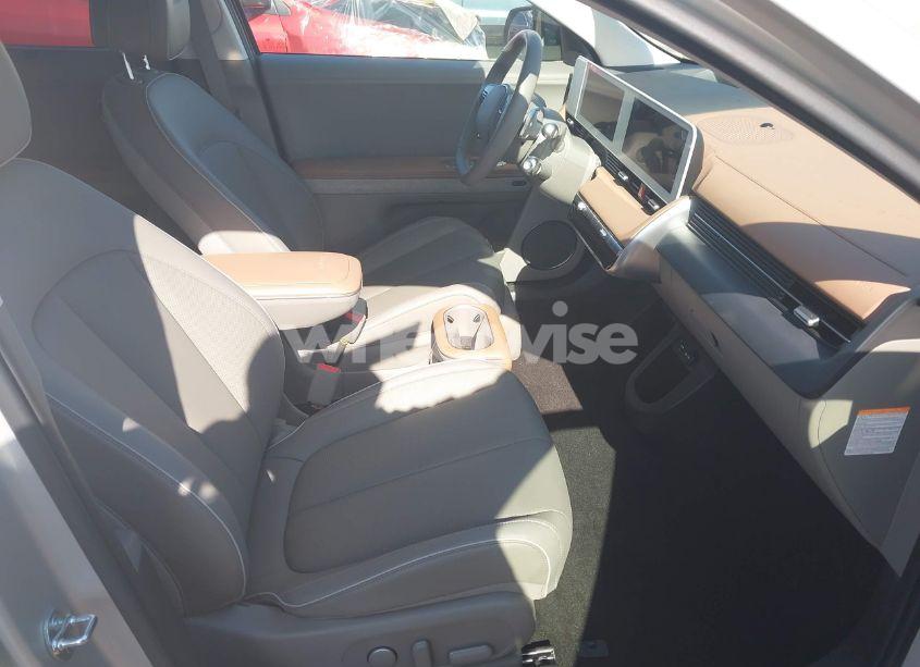 Photo 5 of 2024 Hyundai Ioniq 5 DISNEY100 PLATINUM EDITION (VIN KM8KRDDF1RU274815)