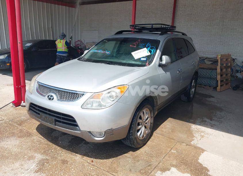 Photo 2 of 2011 Hyundai Veracruz LIMITED (VIN KM8NU4CC0BU163522)